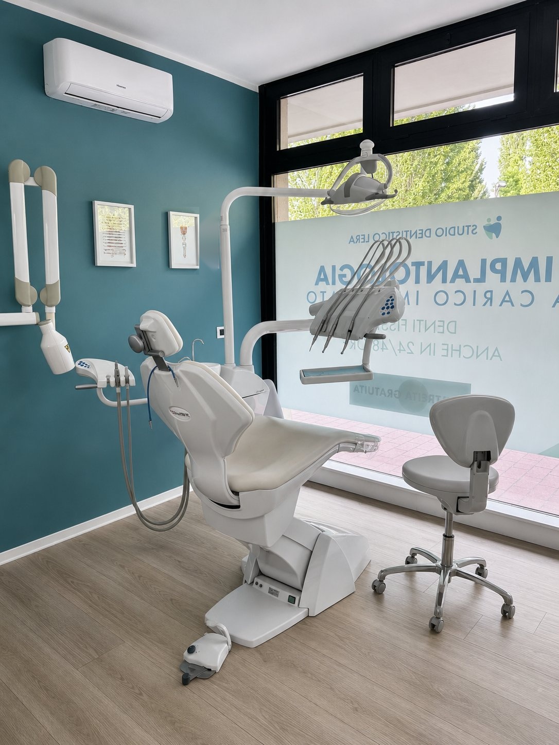 Sala operativa reale dello Studio Dentistico Lera con riunito odontoiatrico